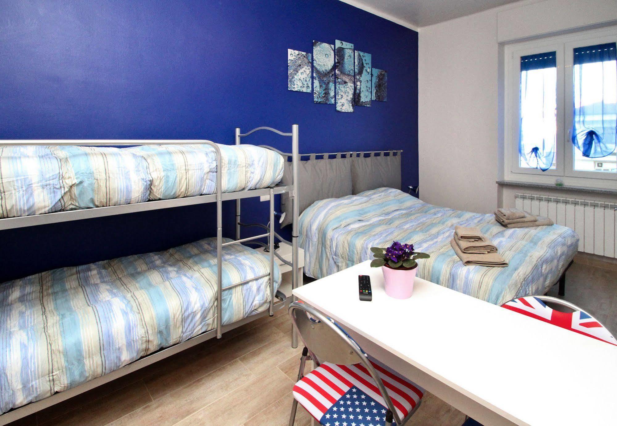 B&B Il Rosso E Il Blu Cuneo Eksteriør billede